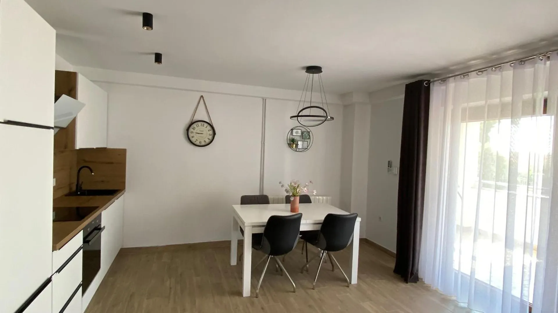 Marazul Apartments Povljana