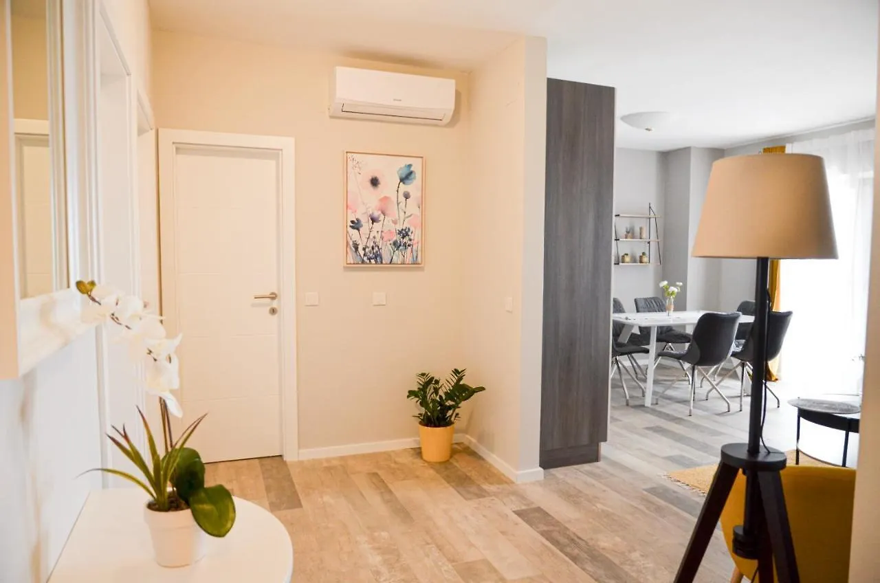 Marazul Apartments Povljana 0*,